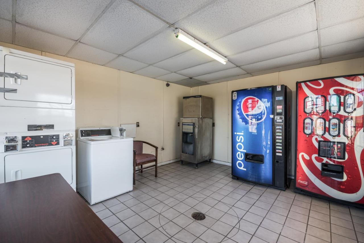 Americas Best Value Inn Arkadelphia Exterior foto